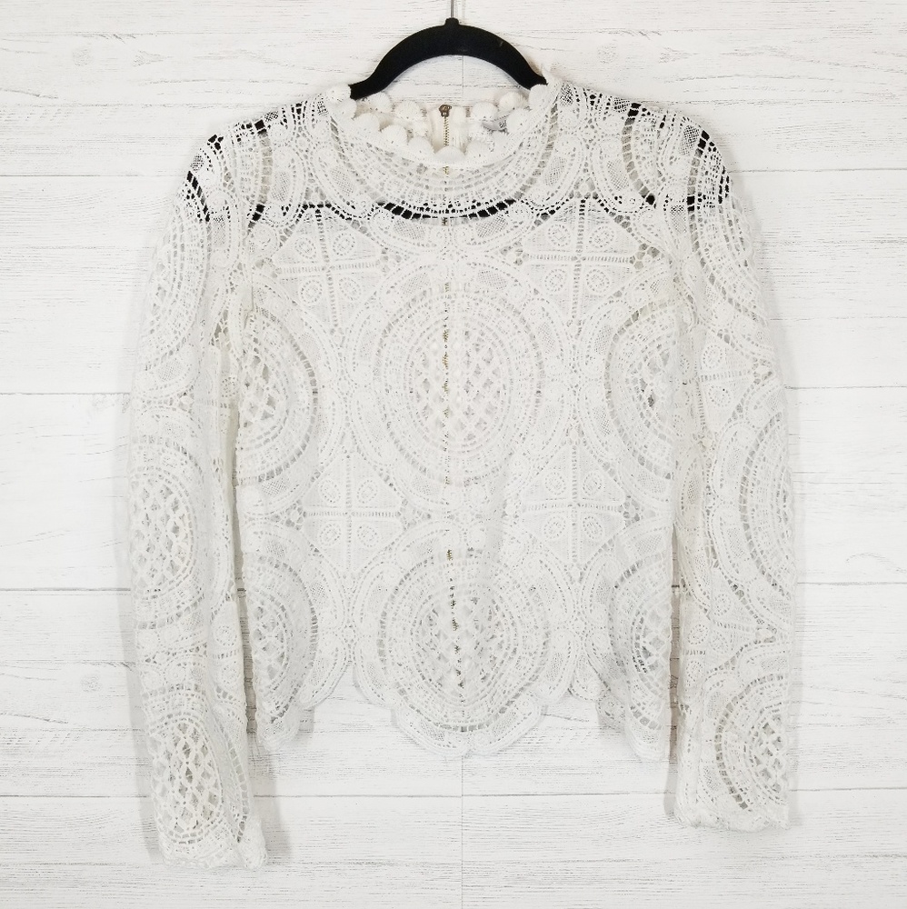 BLASHE Lace Long Sleeve Scallop Top Size Medium